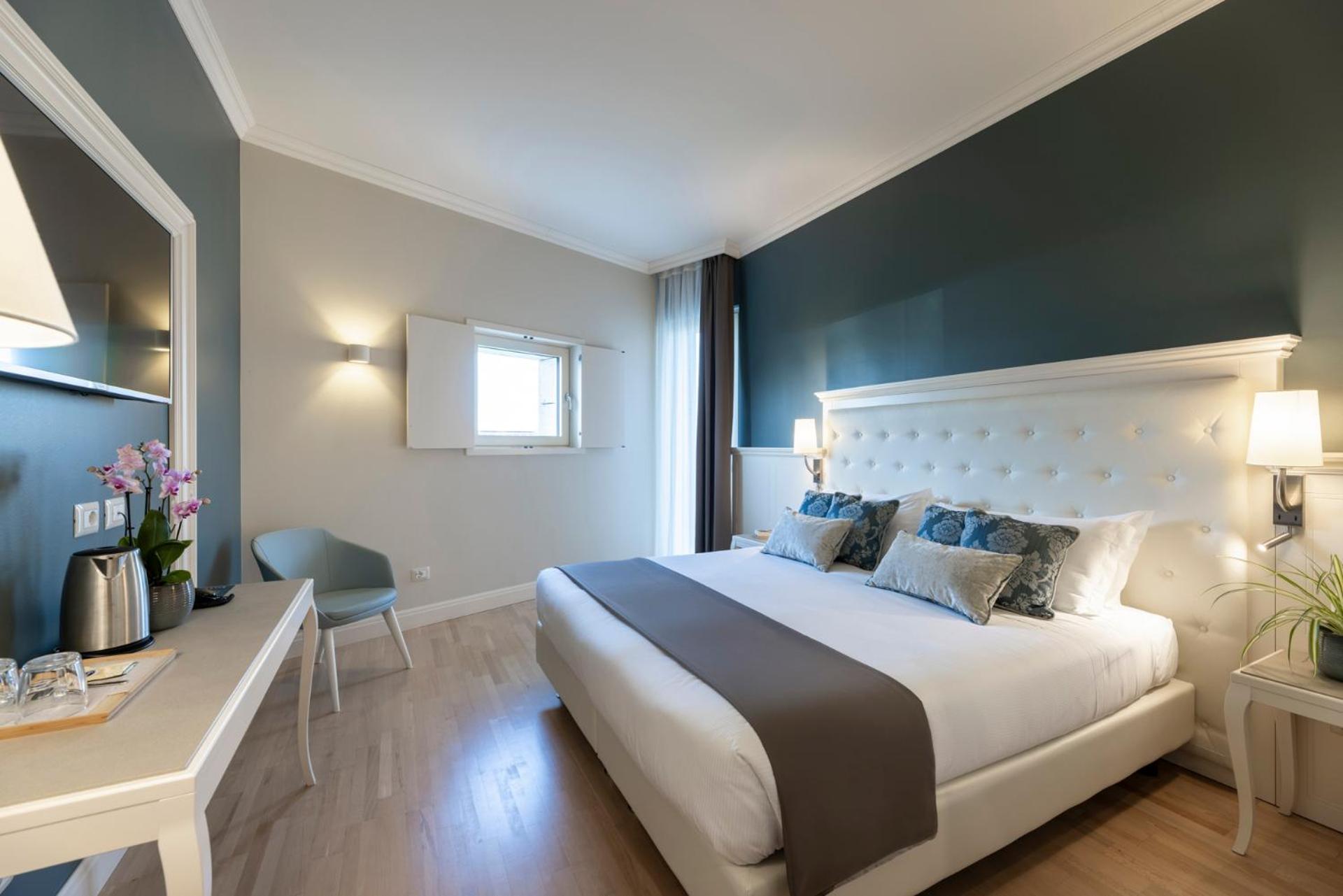 Hotel La Caporala Кастель-д'Аццано Экстерьер фото